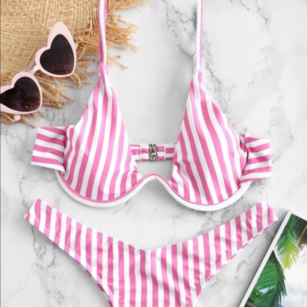 BNWT Perfect pink tiny bikini - size S/M